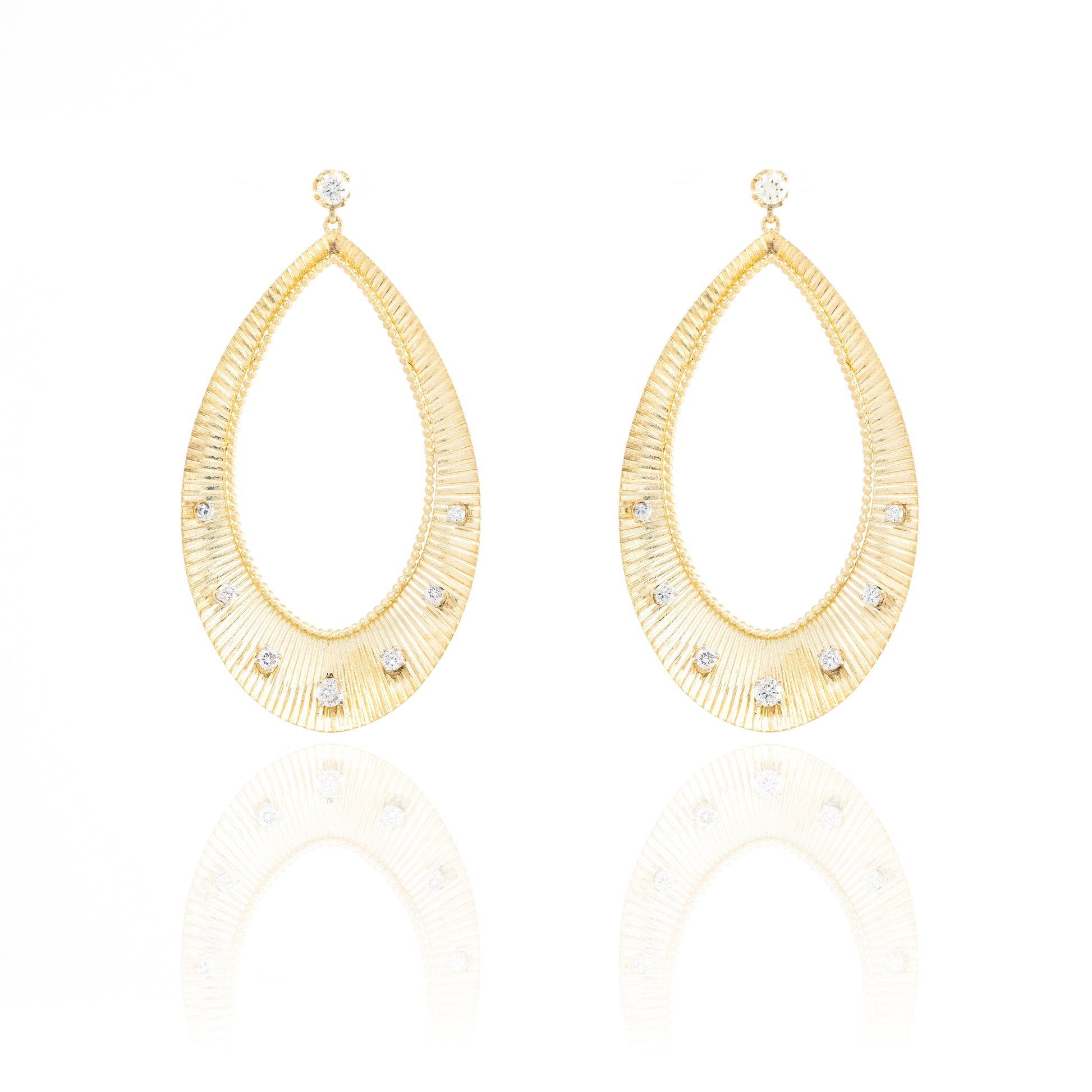 Oval Ridge Hoops