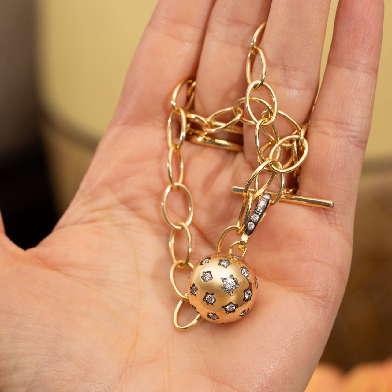 Stardust Orbe Charm
