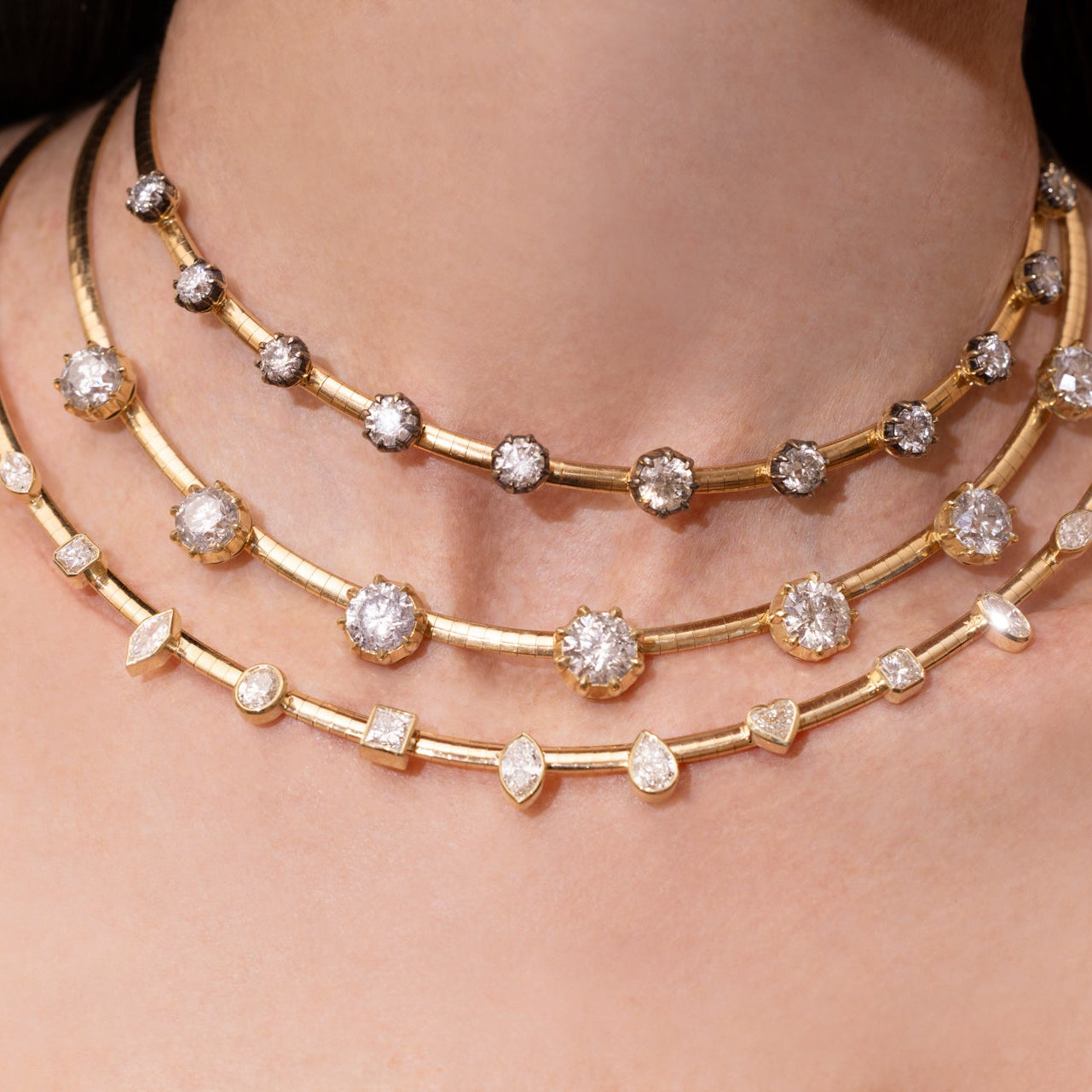 Bezel Multi Diamond Ridge Collar