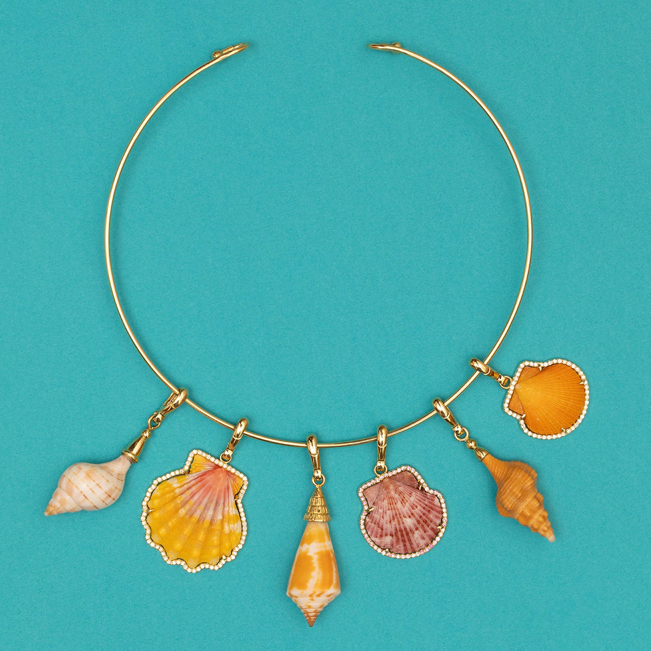 Shell In Diamond Frame Charm