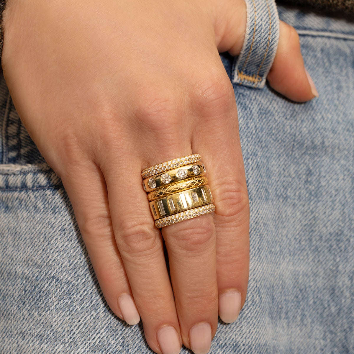 Diamond Snake Textured Band