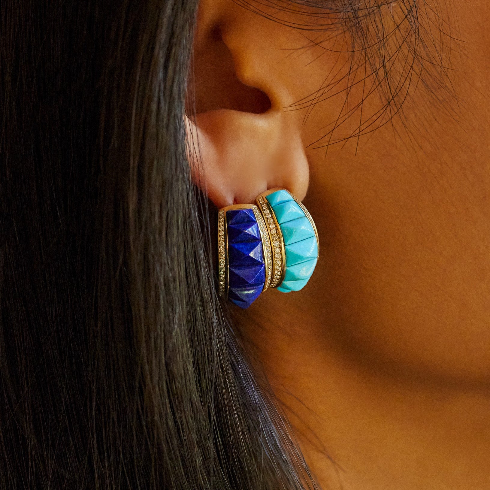Pyramid Hoops